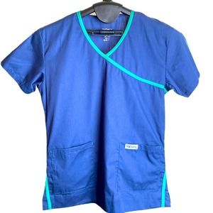 🌻QQ Cherry Pro Scrub Women’s Top Size Small Blue